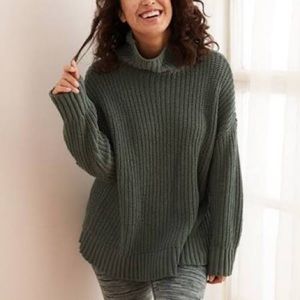 Aerie oversized chenille sweater green